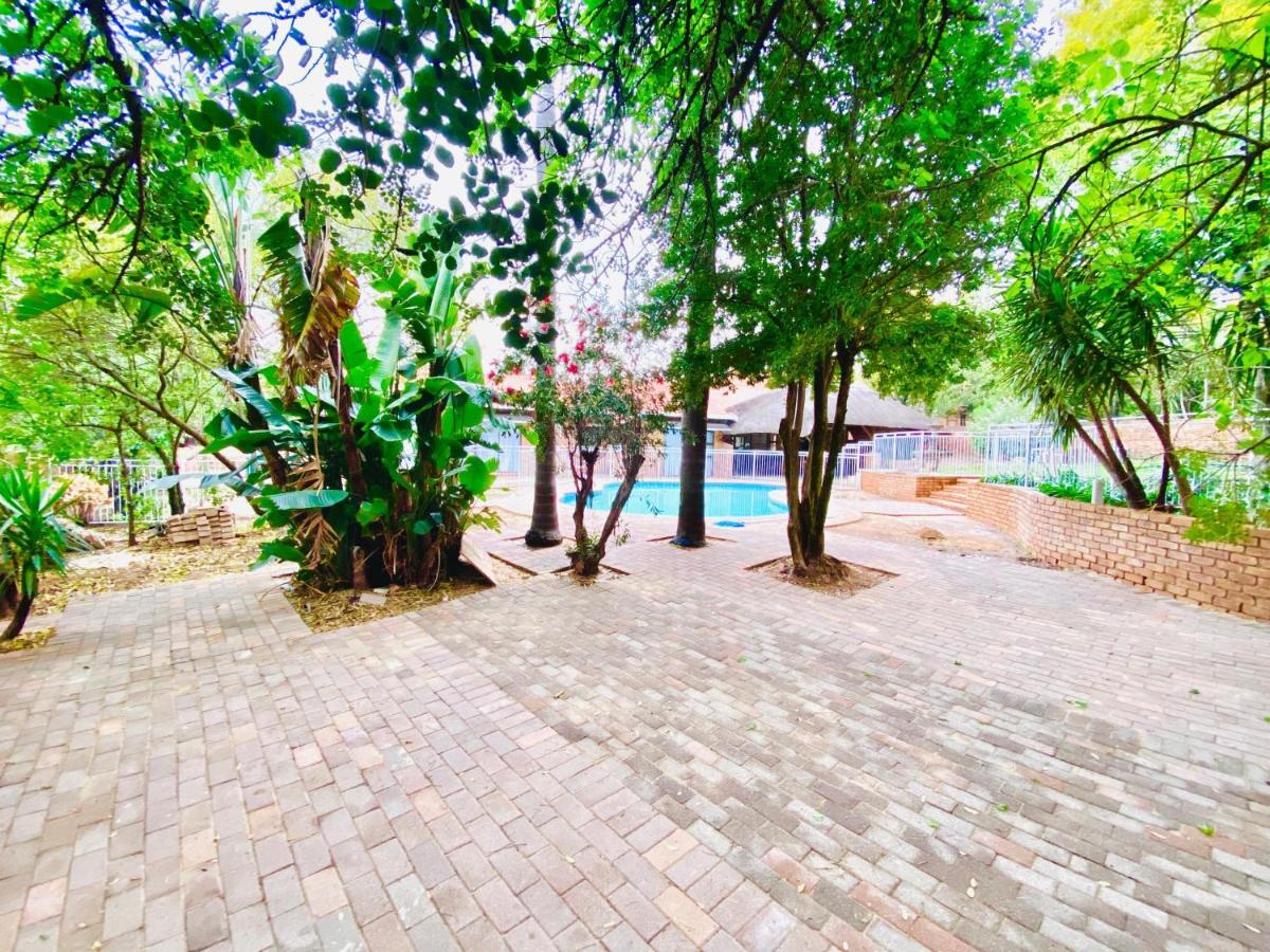 C&C Hotel Vibes Randpark Ridge Jhb 14 Units Available Randburg Εξωτερικό φωτογραφία