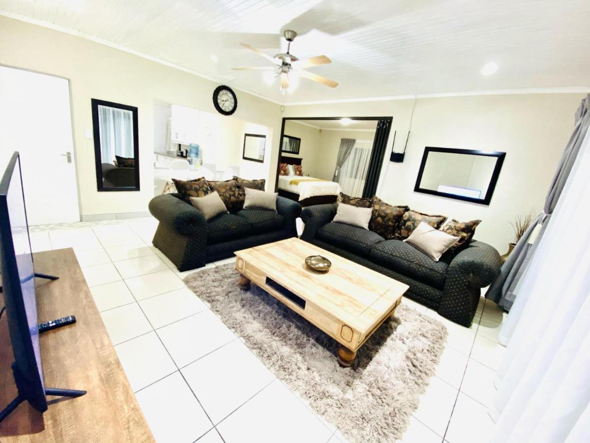 C&C Hotel Vibes Randpark Ridge Jhb 14 Units Available Randburg Εξωτερικό φωτογραφία