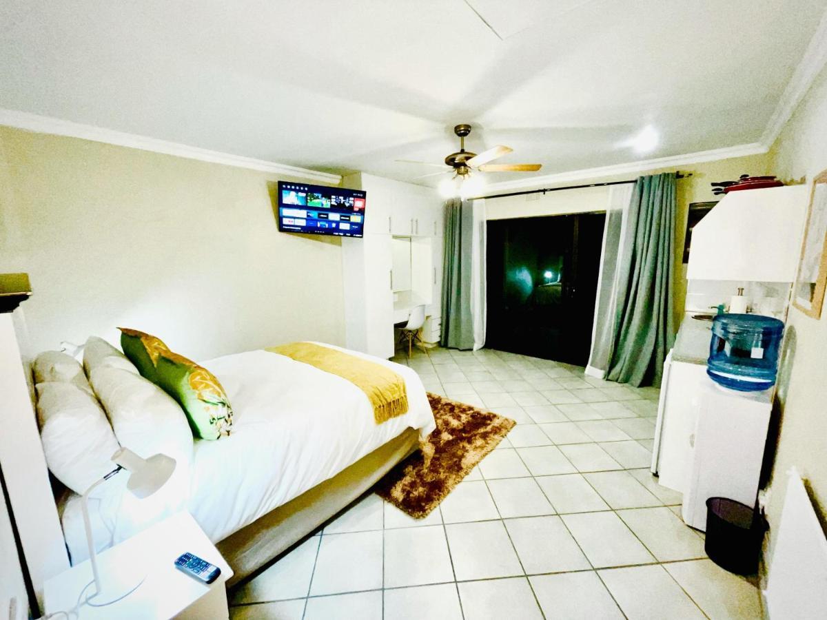 C&C Hotel Vibes Randpark Ridge Jhb 14 Units Available Randburg Εξωτερικό φωτογραφία