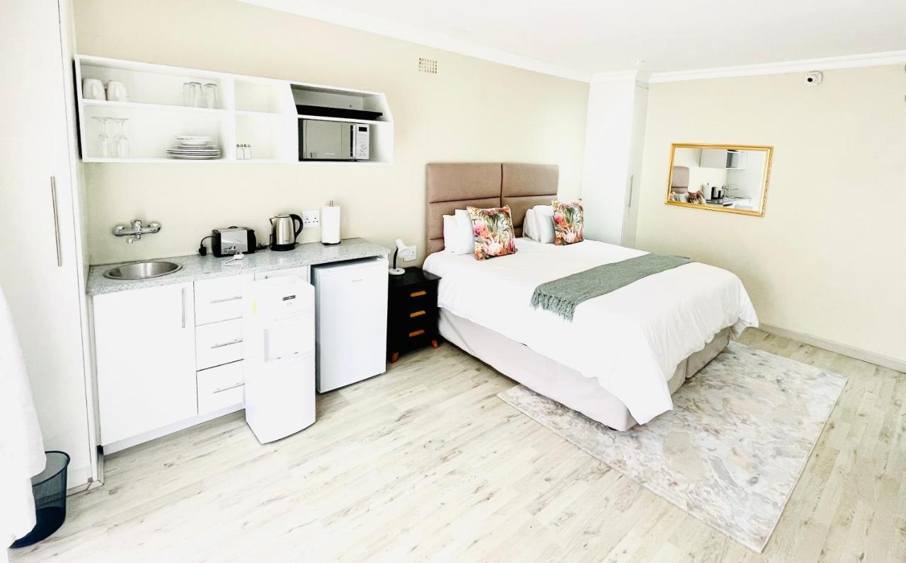 C&C Hotel Vibes Randpark Ridge Jhb 14 Units Available Randburg Εξωτερικό φωτογραφία